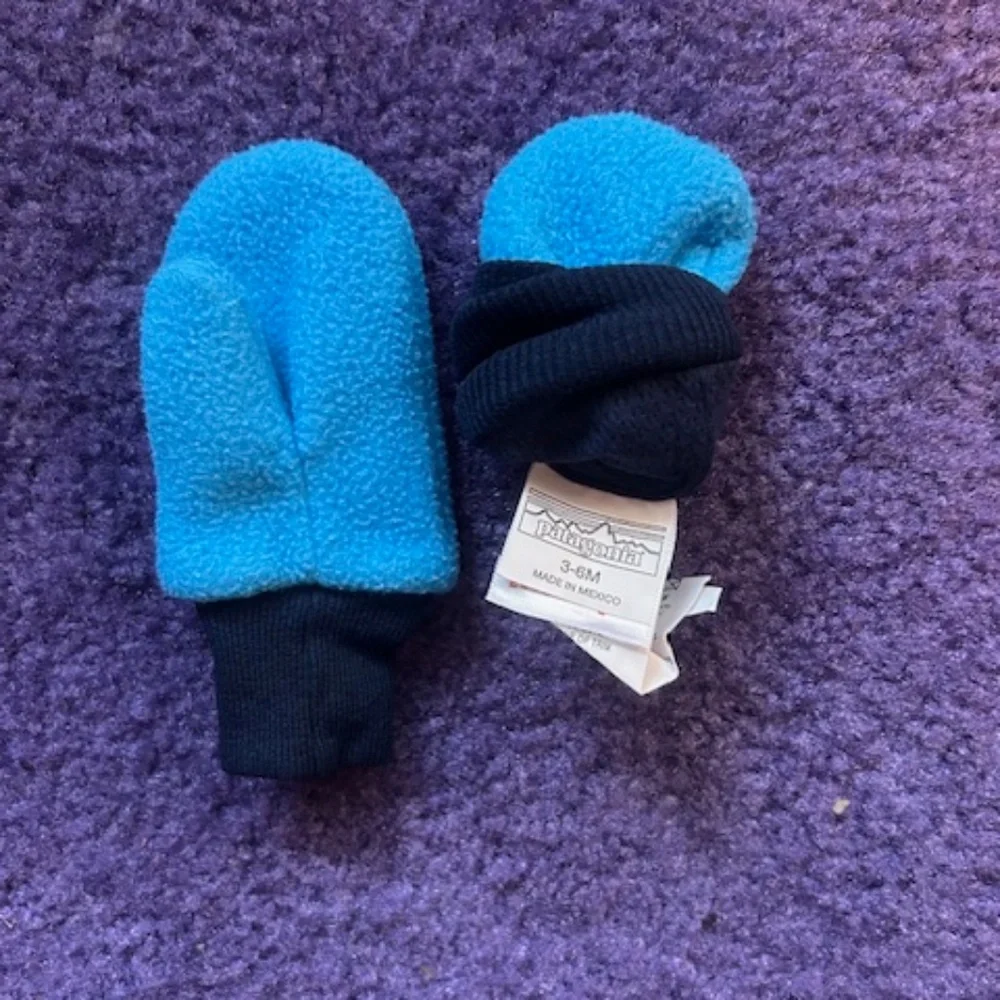 Patagonia Baby Pita Pocket Mittens, 3-6 months